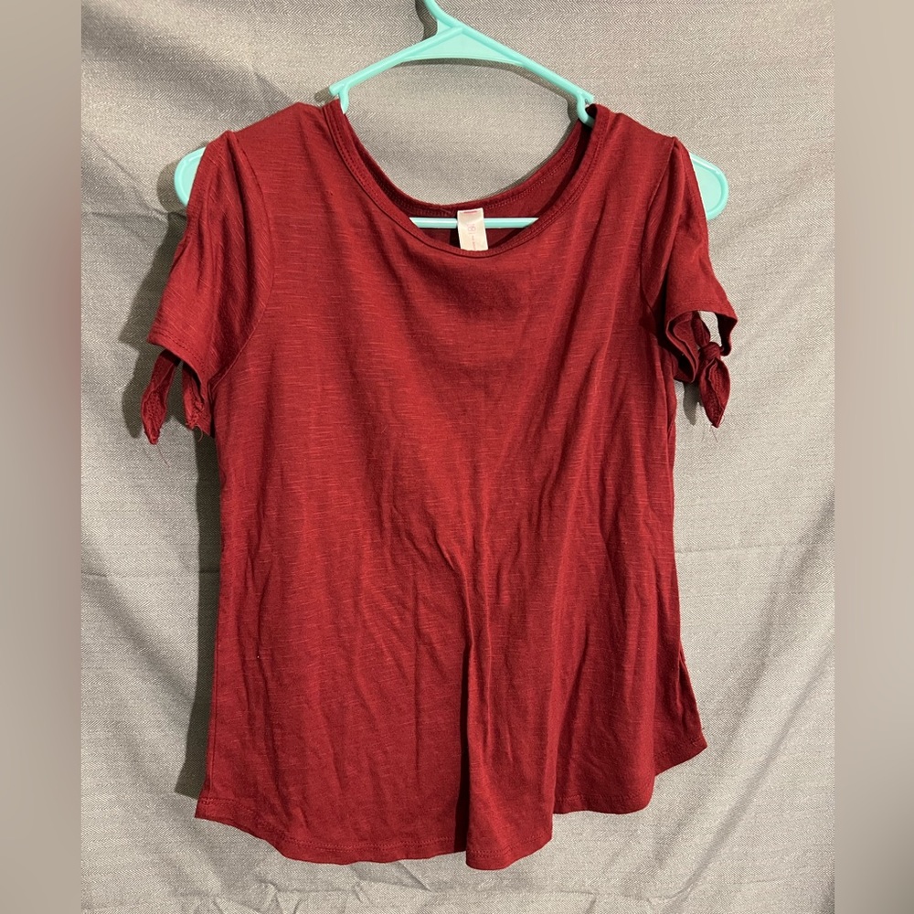 Brand: No Boundaries, Size: Medium, Color: Red